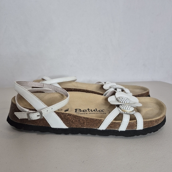 Betula by Birkenstock Quito White Floral Sandals - Size 7 - 7.5 - Picture 2 of 15